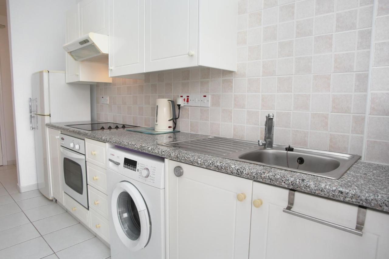 Apartment Iris Village Kato Paphos Exterior photo